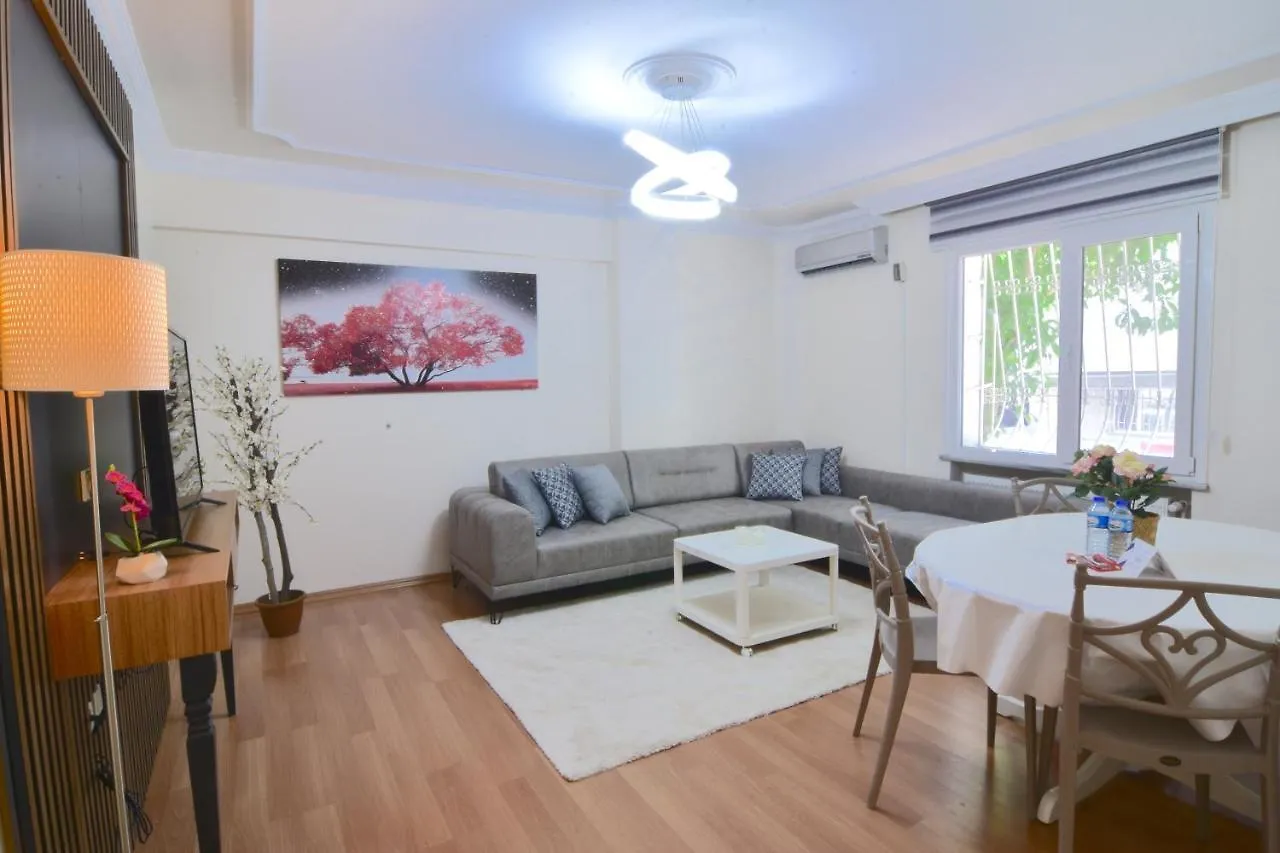 Cozy 3Br Retreat Modern Comfort Istanbul Turkey