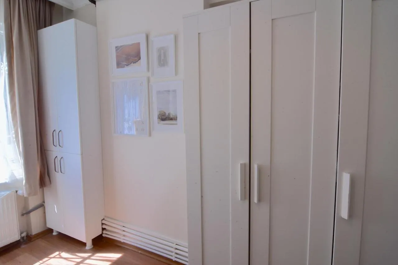 Cozy 3Br Retreat Modern Comfort Istanbul Turkey