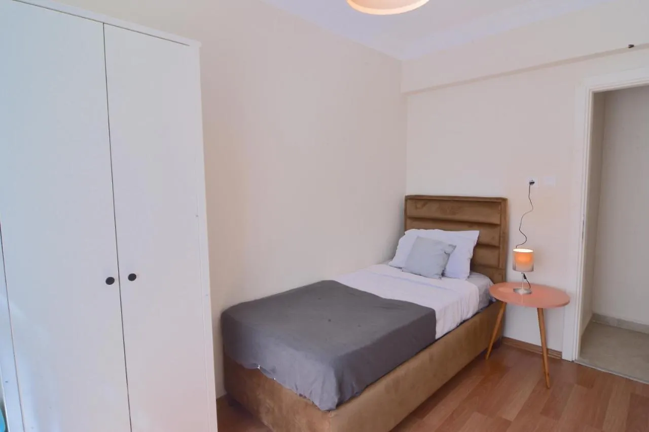 Cozy 3Br Retreat Modern Comfort Istanbul Apartment
